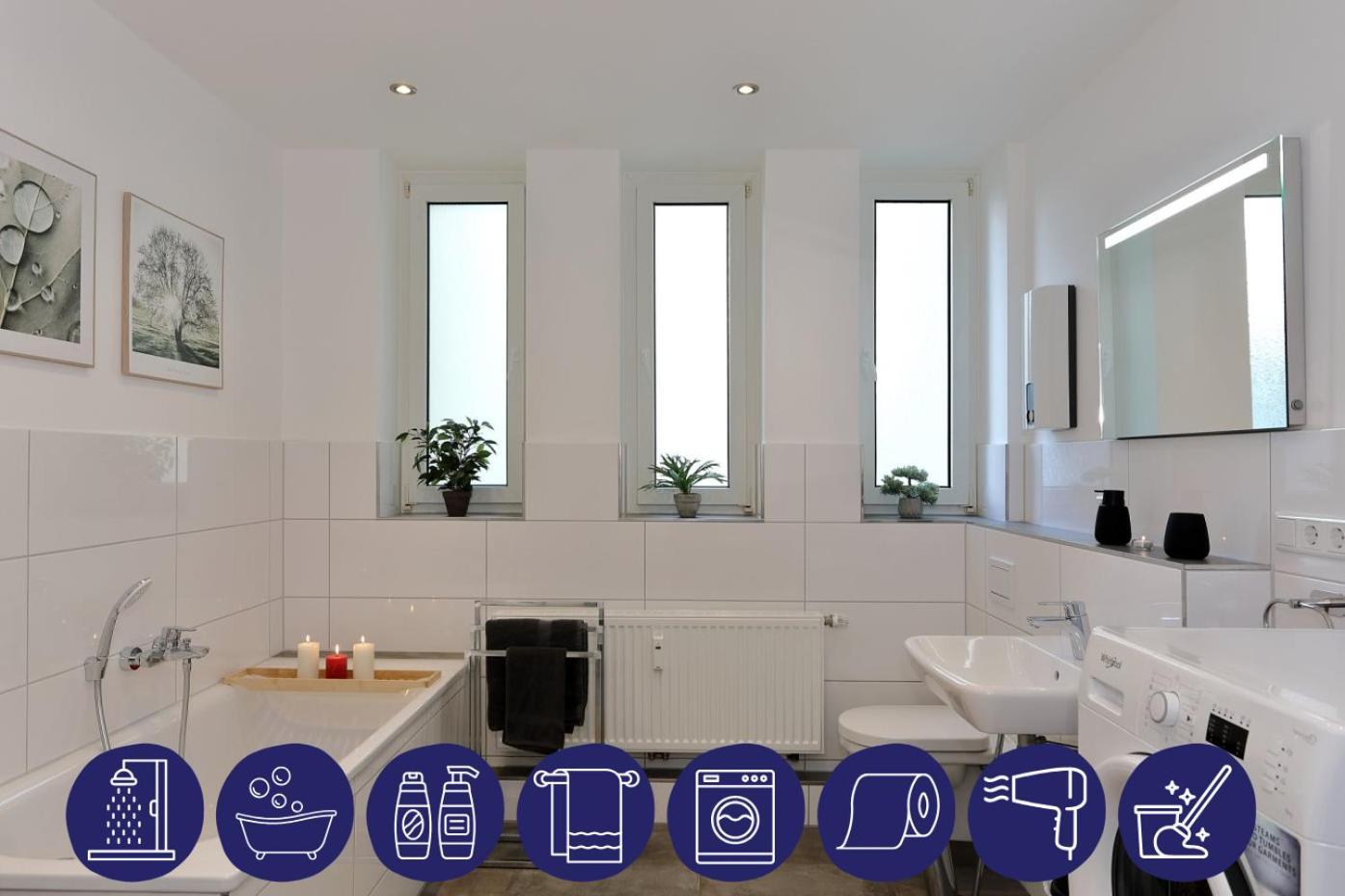 Modernes Apartment Mit Garage & Ps4 Von Stay Your Way Essen Esterno foto